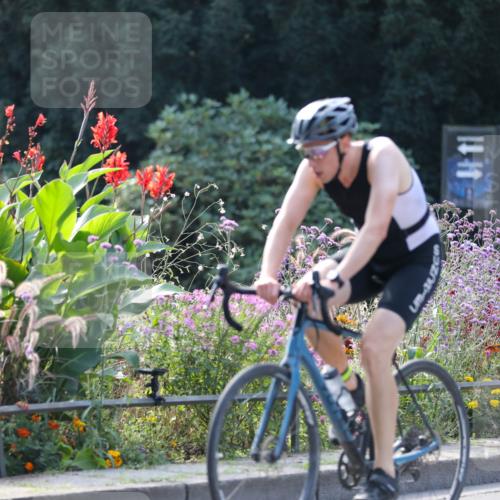 08.09.2024 - Stadtparktriathlon Zöllner http://msf.ph/oto/7028776 08.09.2024 11:03:54 Radfahren 444, 515, 538 meine-sportfotos.de