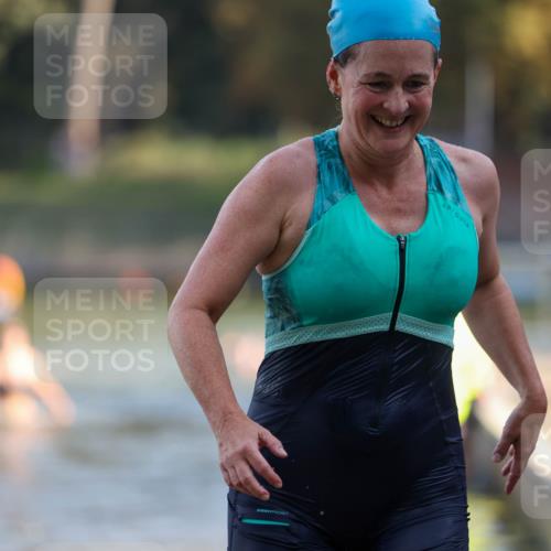 08.09.2024 - Stadtparktriathlon Michael Strokosch http://msf.ph/oto/7028784 08.09.2024 10:17:09 Schwimmen 281, 329, 347 meine-sportfotos.de