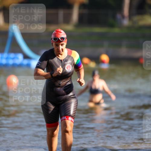 08.09.2024 - Stadtparktriathlon Michael Strokosch http://msf.ph/oto/7028808 08.09.2024 10:17:11 Schwimmen 281, 329, 362 meine-sportfotos.de