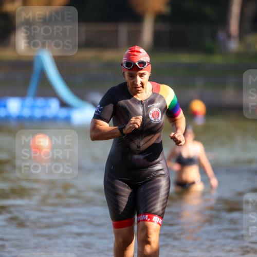 08.09.2024 - Stadtparktriathlon Michael Strokosch http://msf.ph/oto/7028820 08.09.2024 10:17:12 Schwimmen 329, 362 meine-sportfotos.de