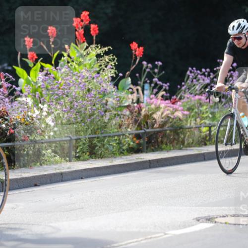 08.09.2024 - Stadtparktriathlon Zöllner http://msf.ph/oto/7028821 08.09.2024 11:04:28 Radfahren 375, 414, 438, 454, 457, 480, 483, 504 meine-sportfotos.de