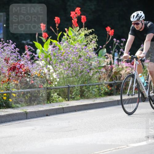08.09.2024 - Stadtparktriathlon Zöllner http://msf.ph/oto/7028824 08.09.2024 11:04:28 Radfahren 375, 414, 438, 454, 457, 480, 483, 504 meine-sportfotos.de