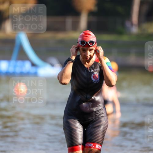 08.09.2024 - Stadtparktriathlon Michael Strokosch http://msf.ph/oto/7028829 08.09.2024 10:17:13 Schwimmen 329, 362 meine-sportfotos.de