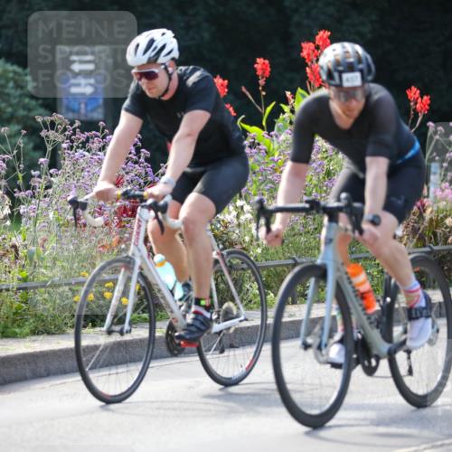 08.09.2024 - Stadtparktriathlon Zöllner http://msf.ph/oto/7028832 08.09.2024 11:04:29 Radfahren 375, 414, 438, 454, 457, 480, 483, 504 meine-sportfotos.de