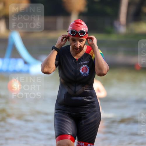 08.09.2024 - Stadtparktriathlon Michael Strokosch http://msf.ph/oto/7028834 08.09.2024 10:17:13 Schwimmen 329, 362 meine-sportfotos.de