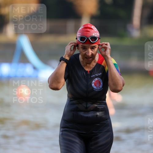08.09.2024 - Stadtparktriathlon Michael Strokosch http://msf.ph/oto/7028839 08.09.2024 10:17:14 Schwimmen 329, 362 meine-sportfotos.de