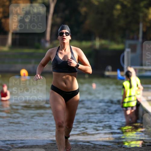 08.09.2024 - Stadtparktriathlon Michael Strokosch http://msf.ph/oto/7028857 08.09.2024 10:17:22 Schwimmen 362 meine-sportfotos.de