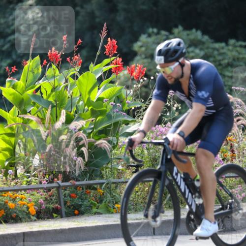 08.09.2024 - Stadtparktriathlon Zöllner http://msf.ph/oto/7028861 08.09.2024 11:04:37 Radfahren 421, 424, 438, 453, 463, 473, 481, 504 meine-sportfotos.de