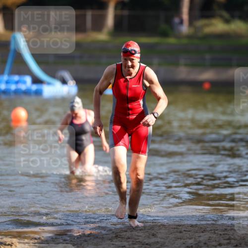08.09.2024 - Stadtparktriathlon Michael Strokosch http://msf.ph/oto/7028883 08.09.2024 10:17:39 Schwimmen 327, 364 meine-sportfotos.de