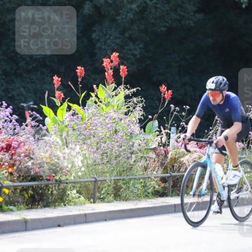 08.09.2024 - Stadtparktriathlon Zöllner http://msf.ph/oto/7028884 08.09.2024 11:04:44 Radfahren 421, 424, 453, 463, 464, 473, 481, 485, 521 meine-sportfotos.de