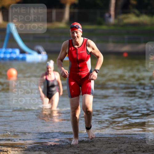 08.09.2024 - Stadtparktriathlon Michael Strokosch http://msf.ph/oto/7028887 08.09.2024 10:17:39 Schwimmen 327, 364 meine-sportfotos.de
