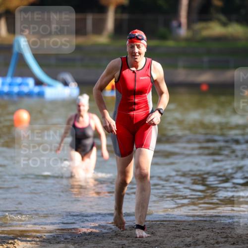 08.09.2024 - Stadtparktriathlon Michael Strokosch http://msf.ph/oto/7028890 08.09.2024 10:17:39 Schwimmen 327, 364 meine-sportfotos.de