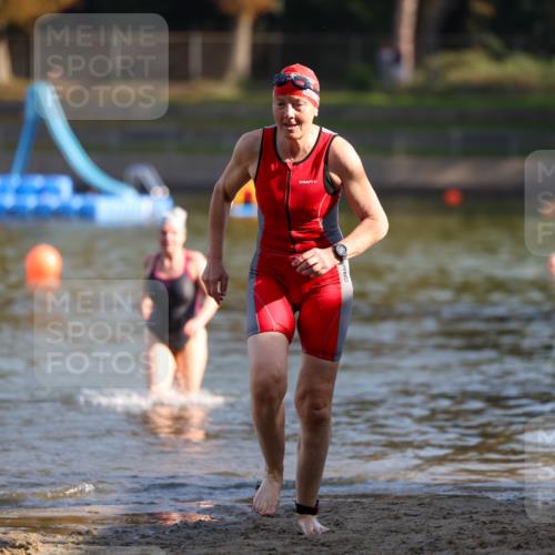08.09.2024 - Stadtparktriathlon Michael Strokosch http://msf.ph/oto/7028893 08.09.2024 10:17:40 Schwimmen 327, 364 meine-sportfotos.de
