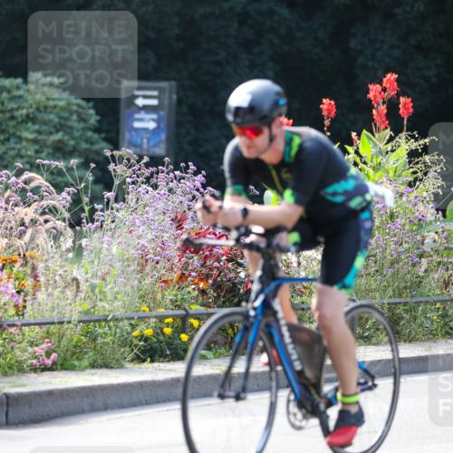 08.09.2024 - Stadtparktriathlon Zöllner http://msf.ph/oto/7028905 08.09.2024 11:04:46 Radfahren 421, 424, 453, 463, 464, 473, 485, 512, 521 meine-sportfotos.de