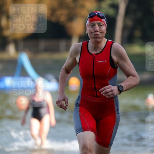 08.09.2024 - Stadtparktriathlon Michael Strokosch http://msf.ph/oto/7028918 08.09.2024 10:17:42 Schwimmen 327, 364 meine-sportfotos.de