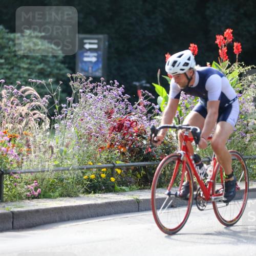 08.09.2024 - Stadtparktriathlon Zöllner http://msf.ph/oto/7028935 08.09.2024 11:04:52 Radfahren 464, 485, 512, 521 meine-sportfotos.de