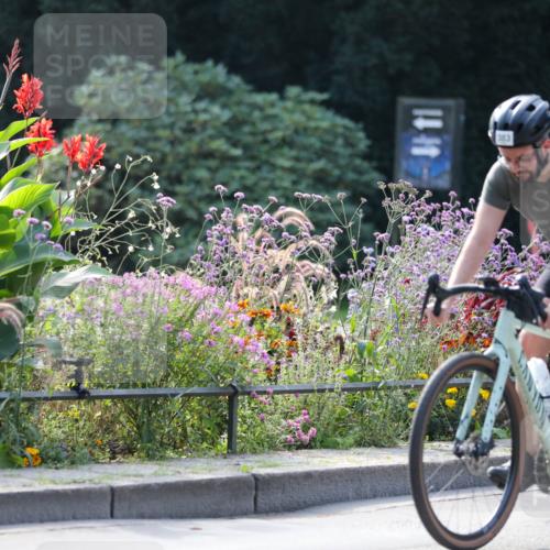 08.09.2024 - Stadtparktriathlon Zöllner http://msf.ph/oto/7028977 08.09.2024 11:05:23 Radfahren 383, 418, 436, 475, 511, 554 meine-sportfotos.de
