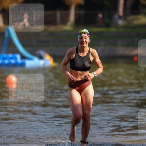 08.09.2024 - Stadtparktriathlon Michael Strokosch http://msf.ph/oto/7028979 08.09.2024 10:18:13 Schwimmen 355 meine-sportfotos.de