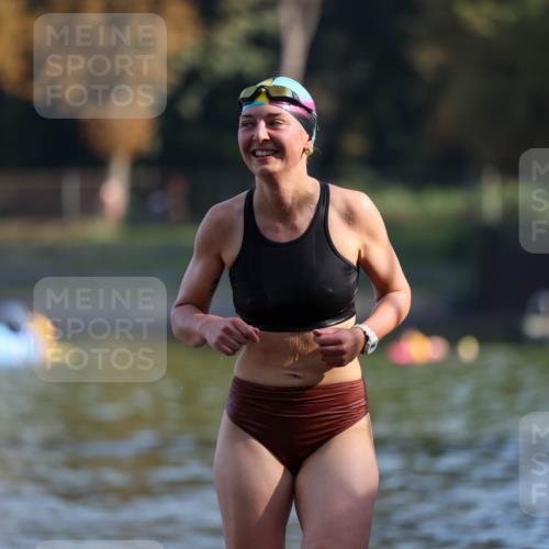 08.09.2024 - Stadtparktriathlon Michael Strokosch http://msf.ph/oto/7028995 08.09.2024 10:18:15 Schwimmen 355 meine-sportfotos.de