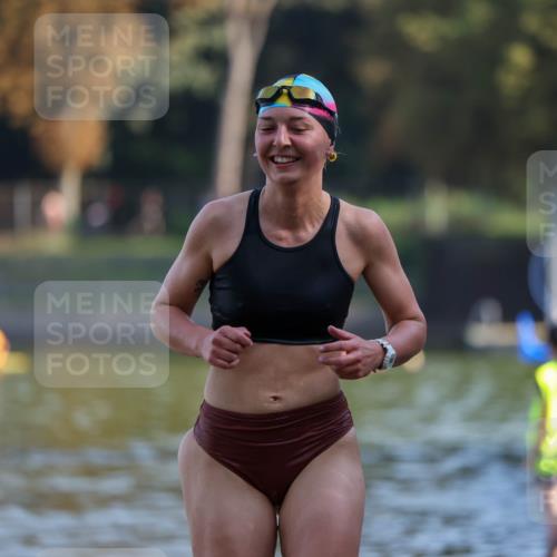 08.09.2024 - Stadtparktriathlon Michael Strokosch http://msf.ph/oto/7028999 08.09.2024 10:18:16 Schwimmen 355 meine-sportfotos.de