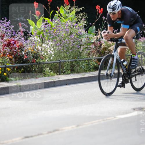 08.09.2024 - Stadtparktriathlon Zöllner http://msf.ph/oto/7029023 08.09.2024 11:05:34 Radfahren 403, 418, 420, 509, 519, 545, 554 meine-sportfotos.de