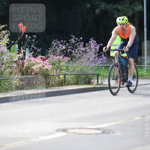08.09.2024 - Stadtparktriathlon Zöllner http://msf.ph/oto/7029040 08.09.2024 11:05:37 Radfahren 403, 420, 509, 519, 534, 545, 554 meine-sportfotos.de