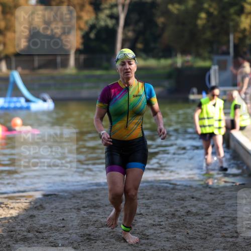 08.09.2024 - Stadtparktriathlon Michael Strokosch http://msf.ph/oto/7029043 08.09.2024 10:20:09 Schwimmen 285 meine-sportfotos.de