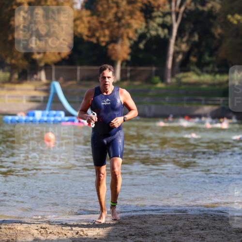 08.09.2024 - Stadtparktriathlon Michael Strokosch http://msf.ph/oto/7029086 08.09.2024 10:30:34 Schwimmen 373 meine-sportfotos.de