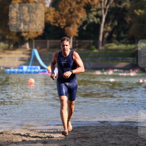 08.09.2024 - Stadtparktriathlon Michael Strokosch http://msf.ph/oto/7029092 08.09.2024 10:30:34 Schwimmen 373 meine-sportfotos.de