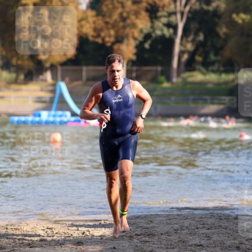 08.09.2024 - Stadtparktriathlon Michael Strokosch http://msf.ph/oto/7029095 08.09.2024 10:30:35 Schwimmen 373 meine-sportfotos.de