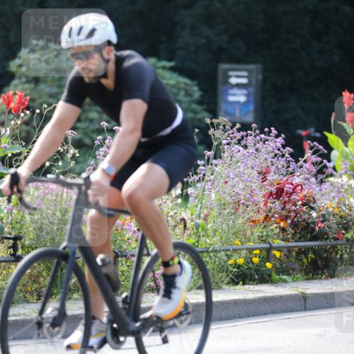 08.09.2024 - Stadtparktriathlon Zöllner http://msf.ph/oto/7029106 08.09.2024 11:05:51 Radfahren 396, 413, 514, 544, 559 meine-sportfotos.de