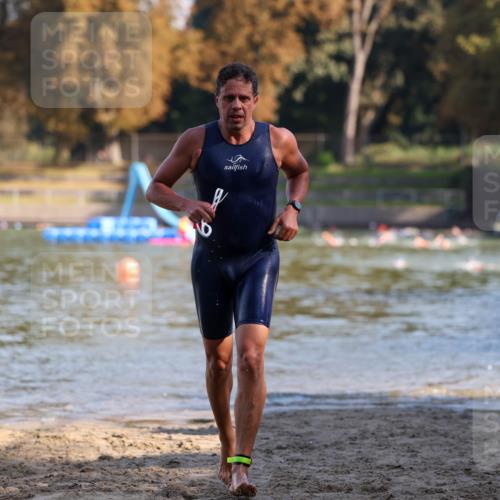 08.09.2024 - Stadtparktriathlon Michael Strokosch http://msf.ph/oto/7029107 08.09.2024 10:30:36 Schwimmen 373 meine-sportfotos.de