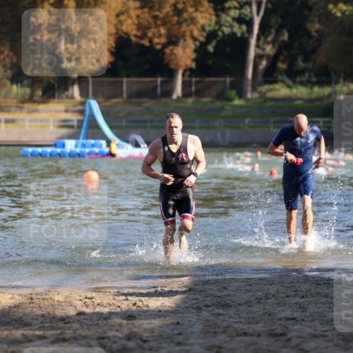 08.09.2024 - Stadtparktriathlon Michael Strokosch http://msf.ph/oto/7029124 08.09.2024 10:31:10 Schwimmen 391, 408 meine-sportfotos.de