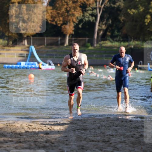 08.09.2024 - Stadtparktriathlon Michael Strokosch http://msf.ph/oto/7029132 08.09.2024 10:31:11 Schwimmen 391, 408 meine-sportfotos.de