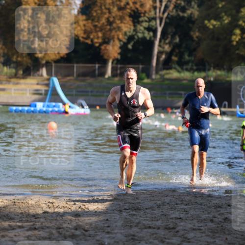 08.09.2024 - Stadtparktriathlon Michael Strokosch http://msf.ph/oto/7029135 08.09.2024 10:31:12 Schwimmen 391, 408 meine-sportfotos.de