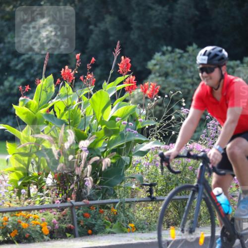 08.09.2024 - Stadtparktriathlon Zöllner http://msf.ph/oto/7029136 08.09.2024 11:06:18 Radfahren 394, 455, 471, 533 meine-sportfotos.de