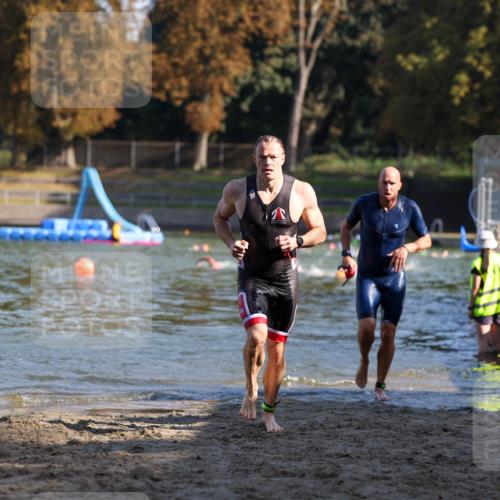 08.09.2024 - Stadtparktriathlon Michael Strokosch http://msf.ph/oto/7029142 08.09.2024 10:31:12 Schwimmen 391, 408 meine-sportfotos.de