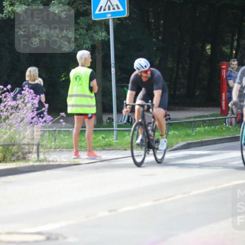 08.09.2024 - Stadtparktriathlon Zöllner http://msf.ph/oto/7029183 08.09.2024 11:06:50 Radfahren 367, 371, 428, 501 meine-sportfotos.de