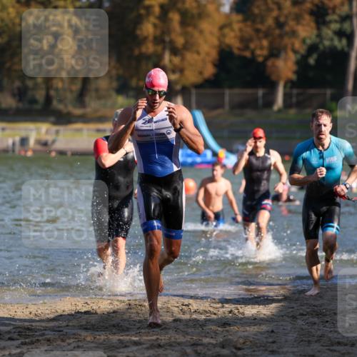 08.09.2024 - Stadtparktriathlon Michael Strokosch http://msf.ph/oto/7029199 08.09.2024 10:31:49 Schwimmen 43, 414, 435, 448, 451, 457 meine-sportfotos.de