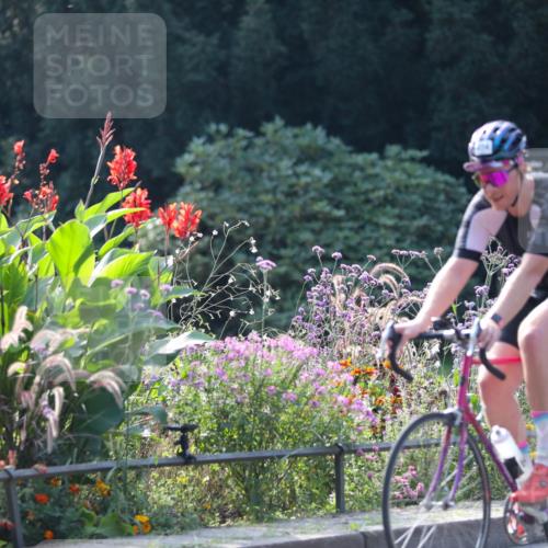 08.09.2024 - Stadtparktriathlon Zöllner http://msf.ph/oto/7029231 08.09.2024 11:07:05 Radfahren 404, 434, 462, 494, 524, 547, 558 meine-sportfotos.de