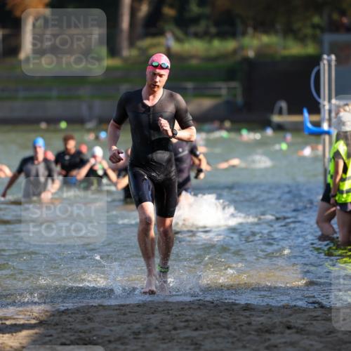 08.09.2024 - Stadtparktriathlon Michael Strokosch http://msf.ph/oto/7029258 08.09.2024 10:32:01 Schwimmen 387, 423, 457 meine-sportfotos.de