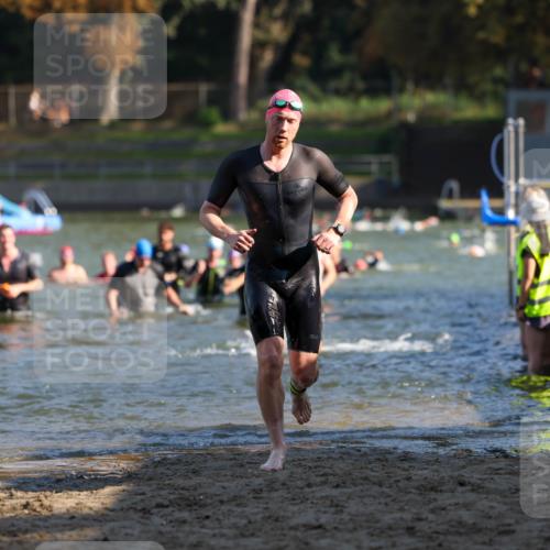 08.09.2024 - Stadtparktriathlon Michael Strokosch http://msf.ph/oto/7029265 08.09.2024 10:32:02 Schwimmen 387, 398, 423, 457 meine-sportfotos.de