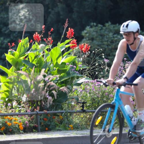 08.09.2024 - Stadtparktriathlon Zöllner http://msf.ph/oto/7029273 08.09.2024 11:07:29 Radfahren 437, 450, 487, 531, 541 meine-sportfotos.de