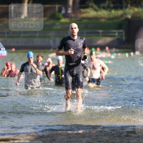 08.09.2024 - Stadtparktriathlon Michael Strokosch http://msf.ph/oto/7029274 08.09.2024 10:32:05 Schwimmen 387, 398, 423, 424, 440, 452, 457 meine-sportfotos.de