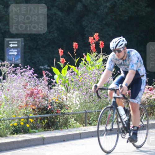 08.09.2024 - Stadtparktriathlon Zöllner http://msf.ph/oto/7029285 08.09.2024 11:07:37 Radfahren 437, 487, 513, 526, 549 meine-sportfotos.de