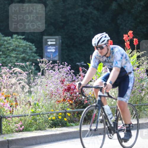08.09.2024 - Stadtparktriathlon Zöllner http://msf.ph/oto/7029288 08.09.2024 11:07:37 Radfahren 437, 487, 513, 526, 549 meine-sportfotos.de