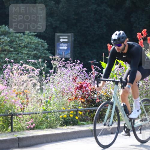 08.09.2024 - Stadtparktriathlon Zöllner http://msf.ph/oto/7029292 08.09.2024 11:07:40 Radfahren 437, 487, 513, 526, 549 meine-sportfotos.de