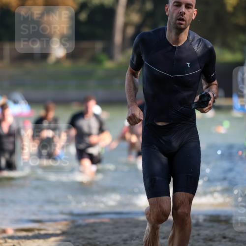 08.09.2024 - Stadtparktriathlon Michael Strokosch http://msf.ph/oto/7029293 08.09.2024 10:32:09 Schwimmen 387, 398, 412, 423, 424, 430, 437, 440, 452, 453 meine-sportfotos.de