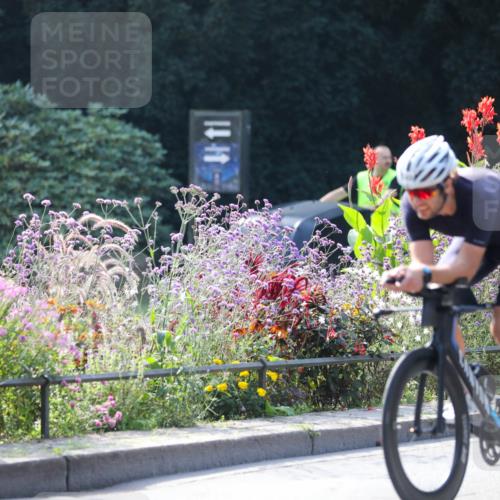 08.09.2024 - Stadtparktriathlon Zöllner http://msf.ph/oto/7029303 08.09.2024 11:07:46 Radfahren 384, 448, 506, 513, 526, 529, 549, 552 meine-sportfotos.de