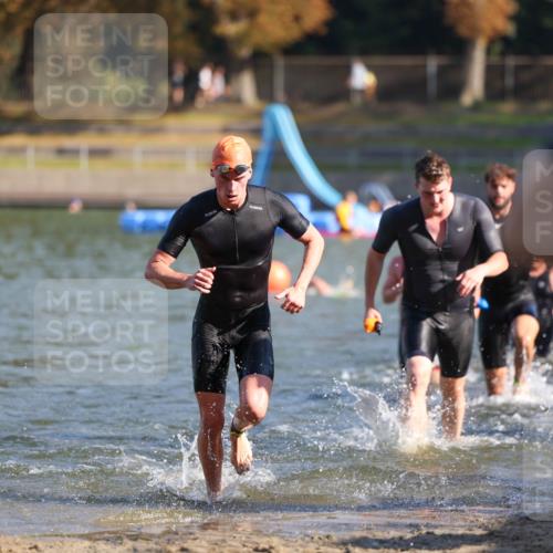 08.09.2024 - Stadtparktriathlon Michael Strokosch http://msf.ph/oto/7029321 08.09.2024 10:32:14 Schwimmen 368, 372, 387, 394, 398, 412, 424, 430, 437, 440, 452, 453 meine-sportfotos.de